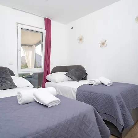 Adriatic Mobile Homes مكان تخييم