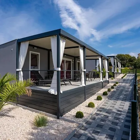 Adriatic Mobile Homes *