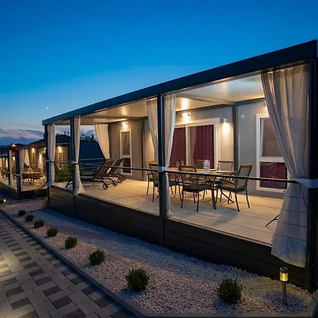 Adriatic Mobile Homes * Sveti Filip i Jakov