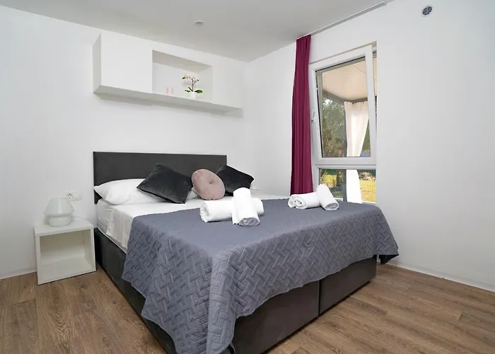 Adriatic Mobile Homes *